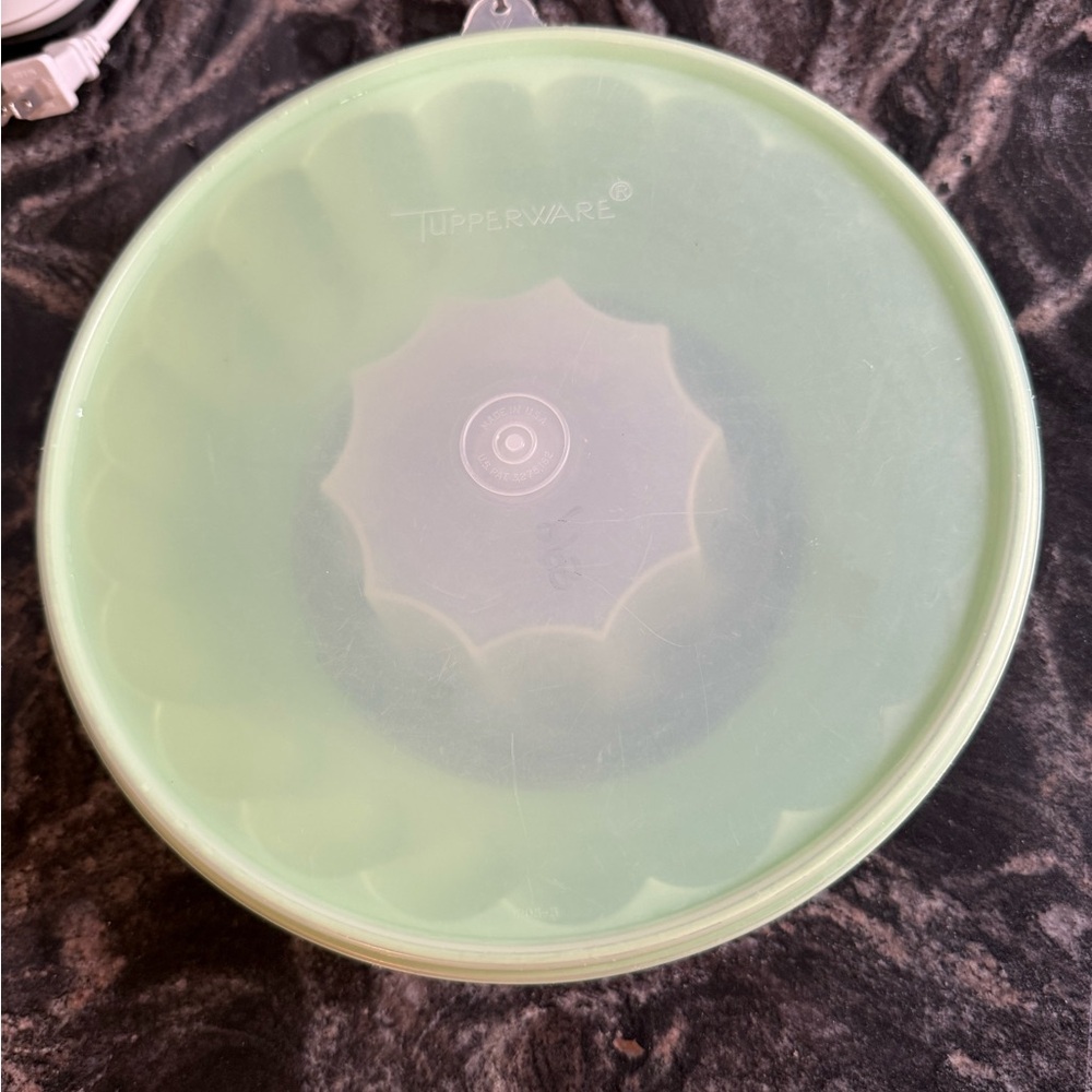 VTG TUPPERWARE JELLO MOLD RING #1201/1202 JADITE GREEN 3 PCS W/ LID JEL-A-RING - Picture 3 of 7